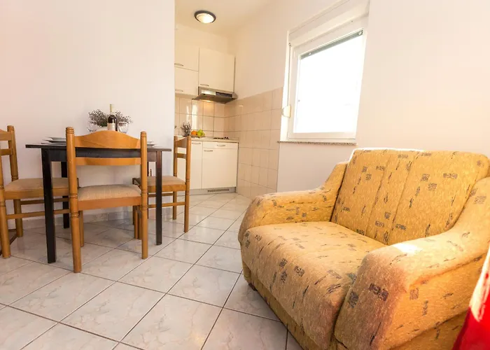 Kristijan Apartment Drage