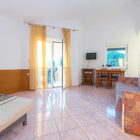 Kristijan Apartment Drage