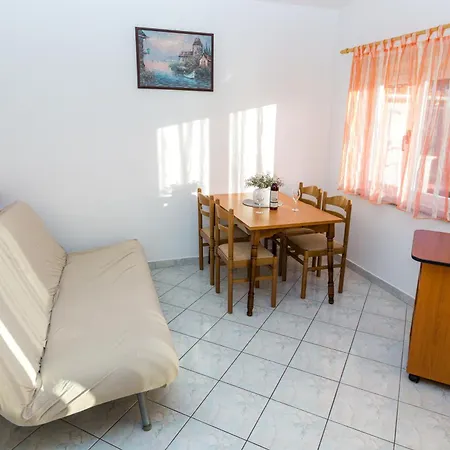 Kristijan Apartment