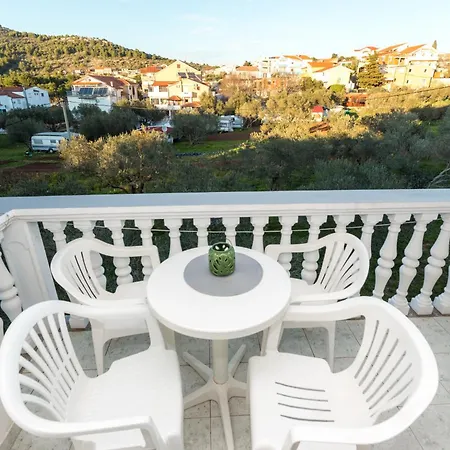 Kristijan Apartment *