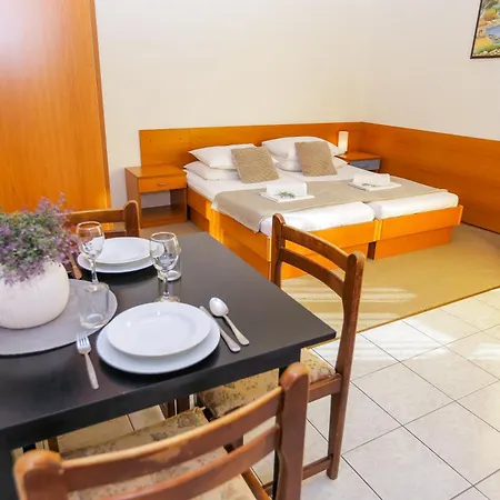 Kristijan Apartment